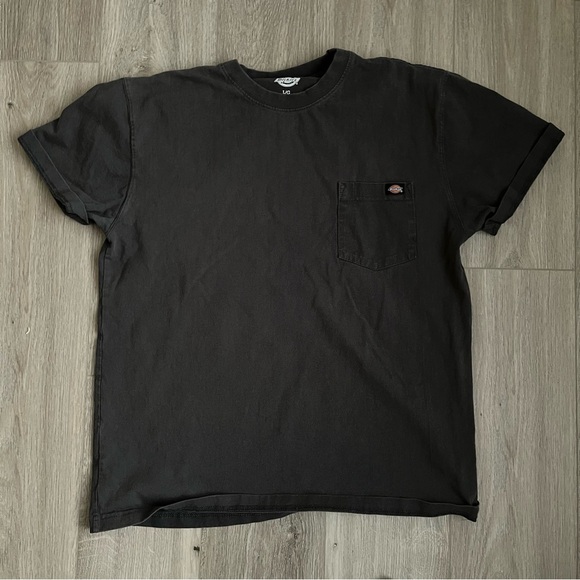 Dickies Men's Short Sleeve Tees in Black and Navy - Picture 4 of 5